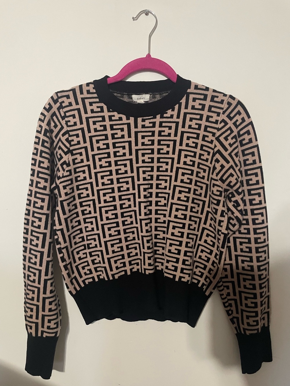 debut Geometric Crewneck Sweater in Tan/Light Brown and Black